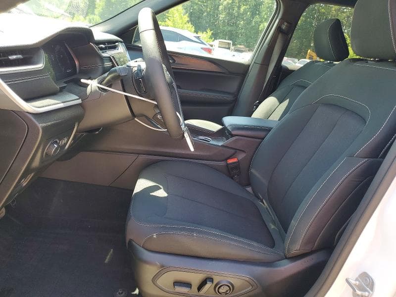 2024 JEEP GRAND CHEROKEE L LAREDO 7