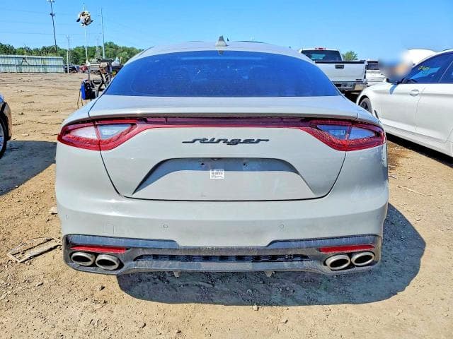 2019 KIA STINGER GT2 6