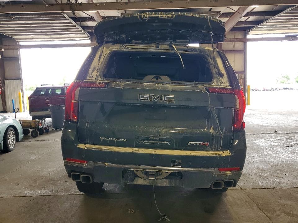 2025 GMC YUKON AT4 6