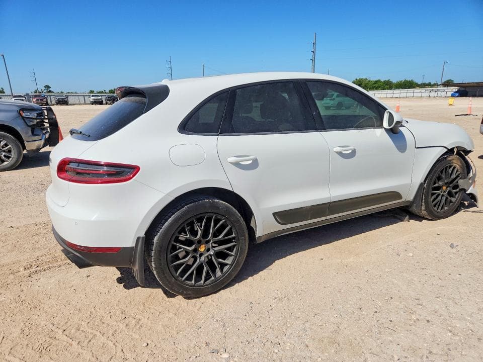2018 PORSCHE MACAN 3