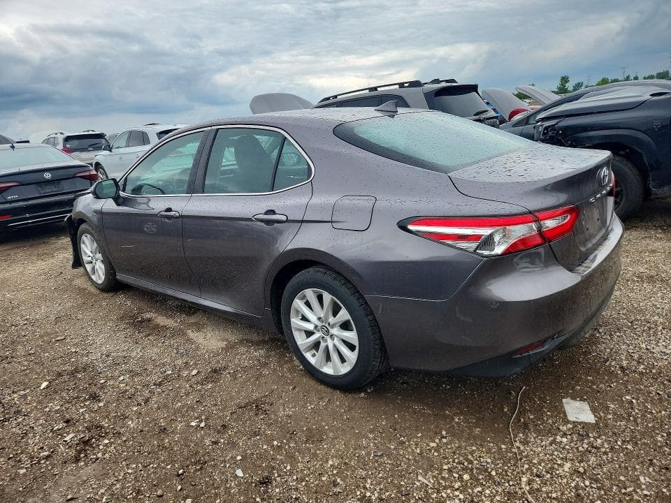 2019 TOYOTA CAMRY LE 2