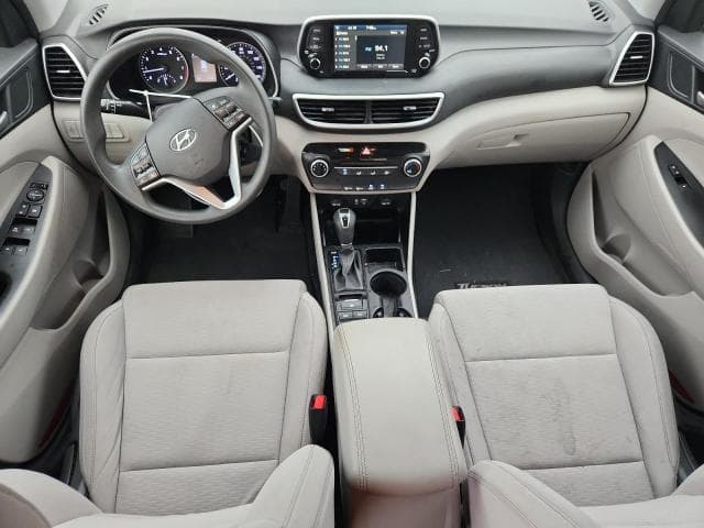2020 HYUNDAI TUCSON SE 8