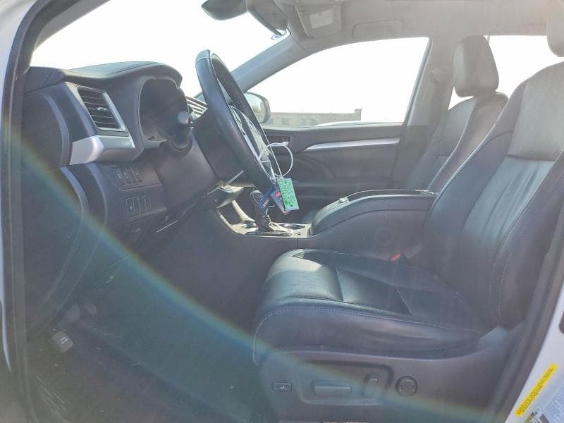 2017 TOYOTA HIGHLANDER XLE 7