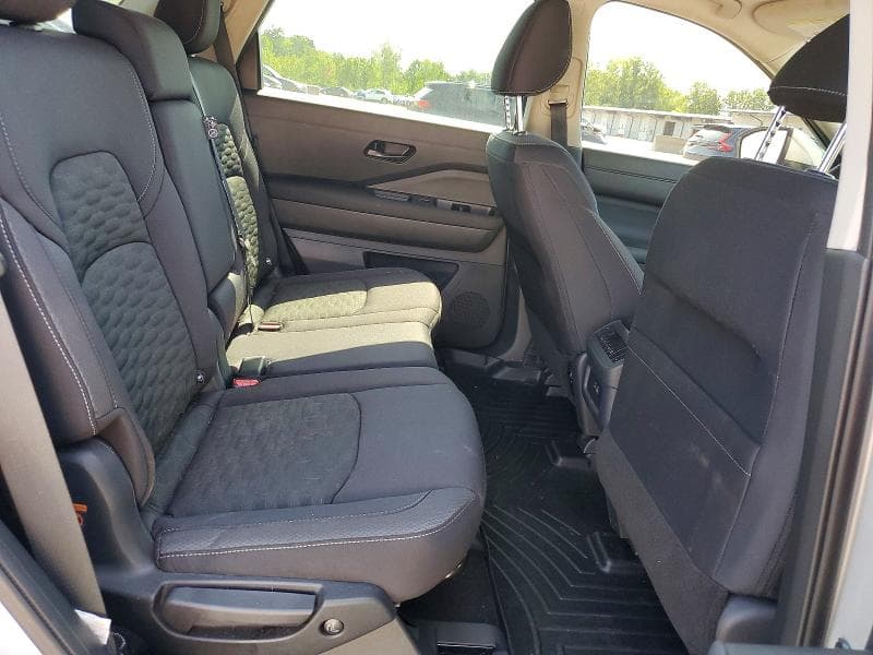 2025 NISSAN PATHFINDER SV 11