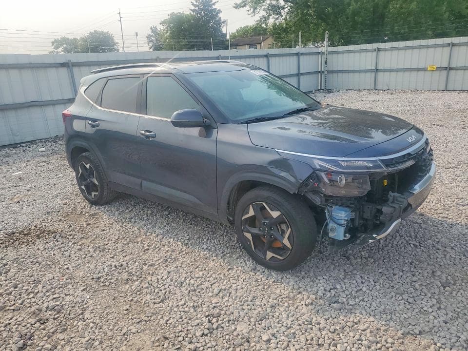 2024 KIA SELTOS EX 4