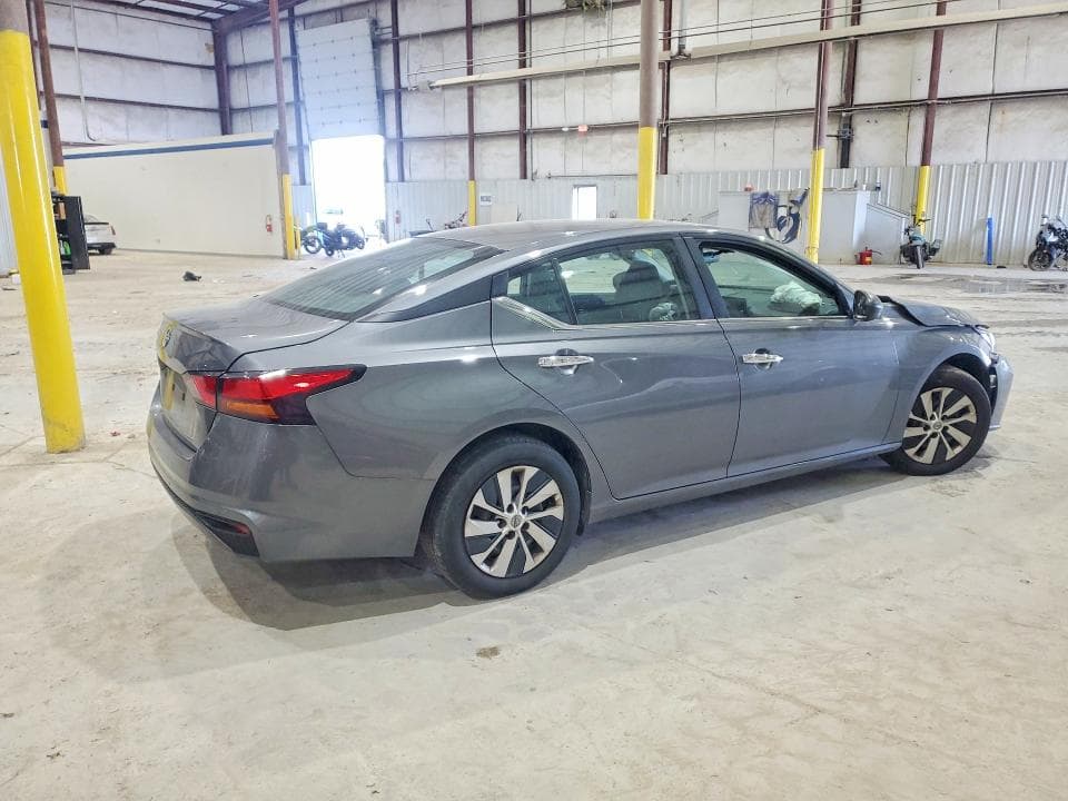 2024 NISSAN ALTIMA S 3