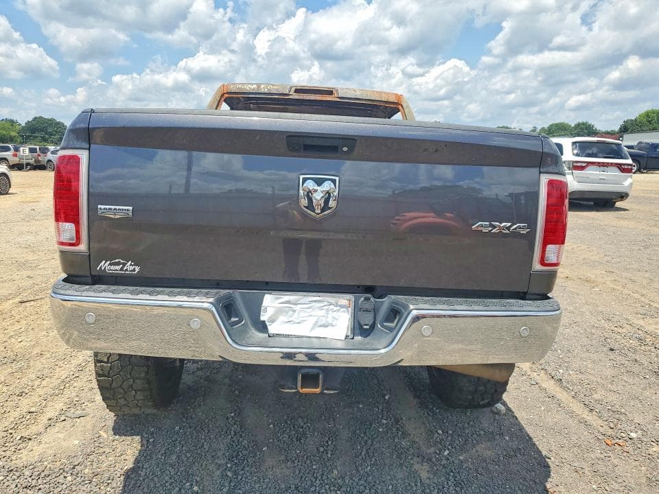2018 RAM 2500 LARAMIE 6