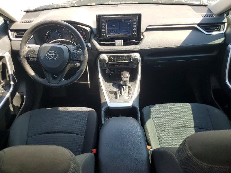 2022 TOYOTA RAV4 LE 8