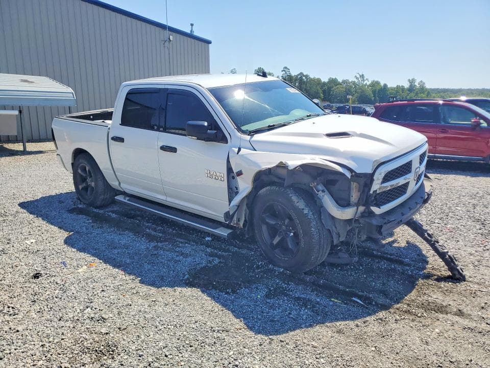 2017 RAM 1500 SLT 4