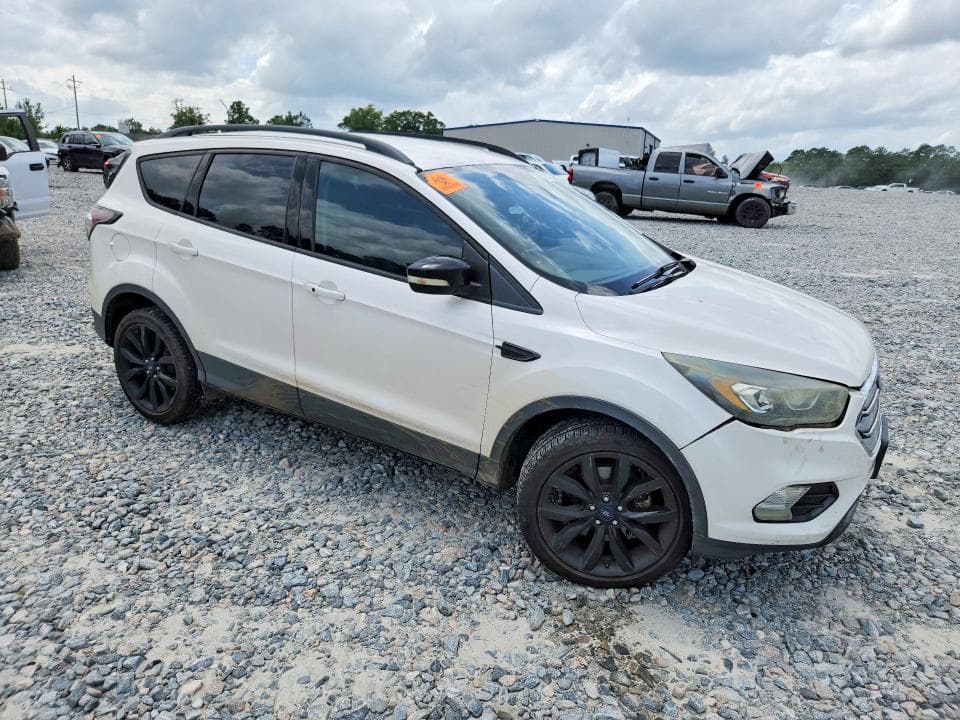 2017 FORD ESCAPE TITANIUM 4