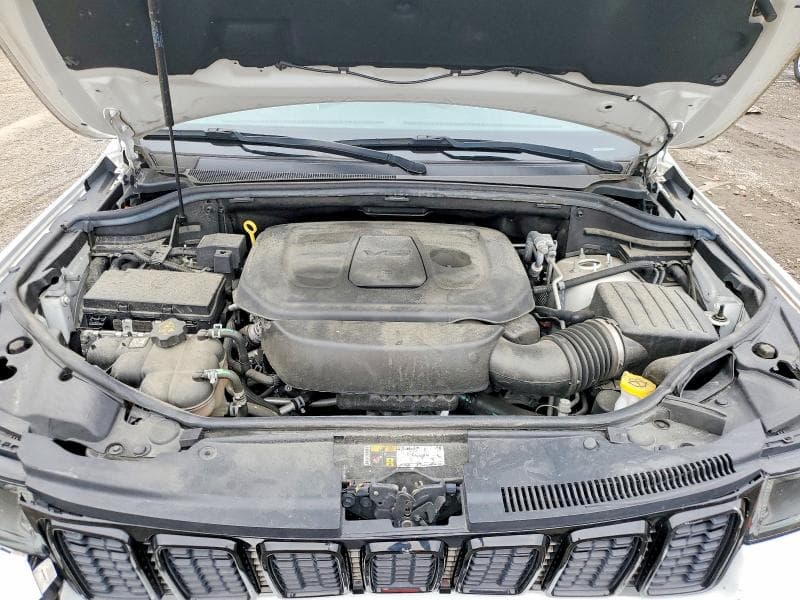 2020 JEEP GRAND CHEROKEE LAREDO 12