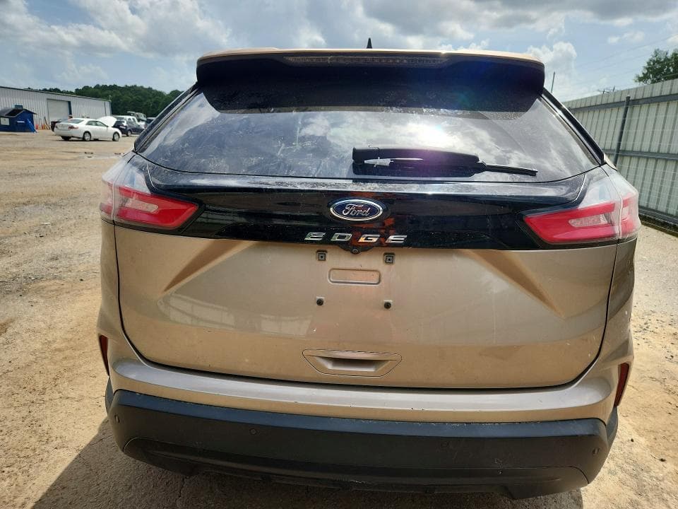 2021 FORD EDGE SE 6