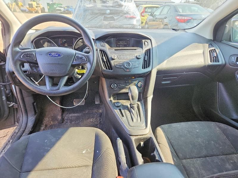 2017 FORD FOCUS SE 8