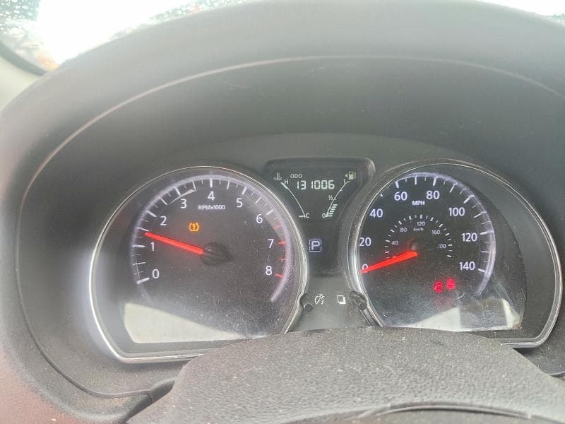 2017 NISSAN VERSA 1.6 SV 9