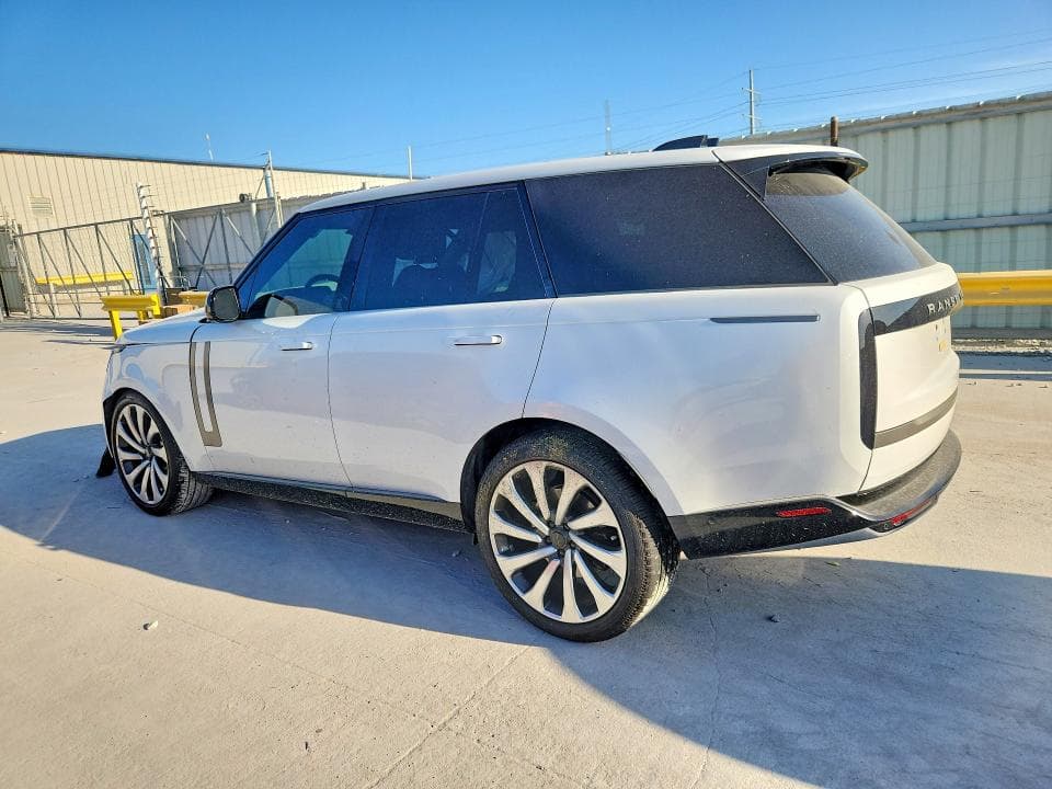 2026 LAND ROVER RANGE ROVER SE 2