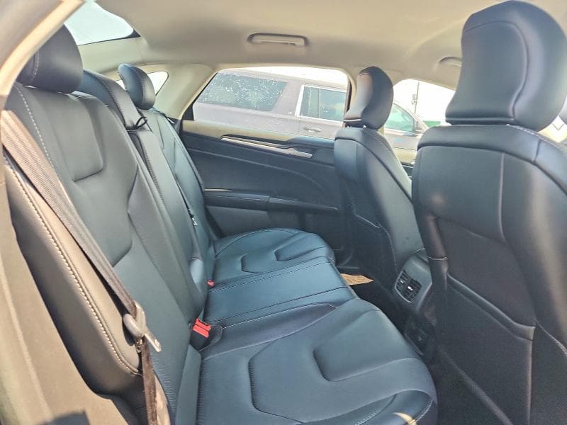 2017 FORD FUSION TITANIUM 10