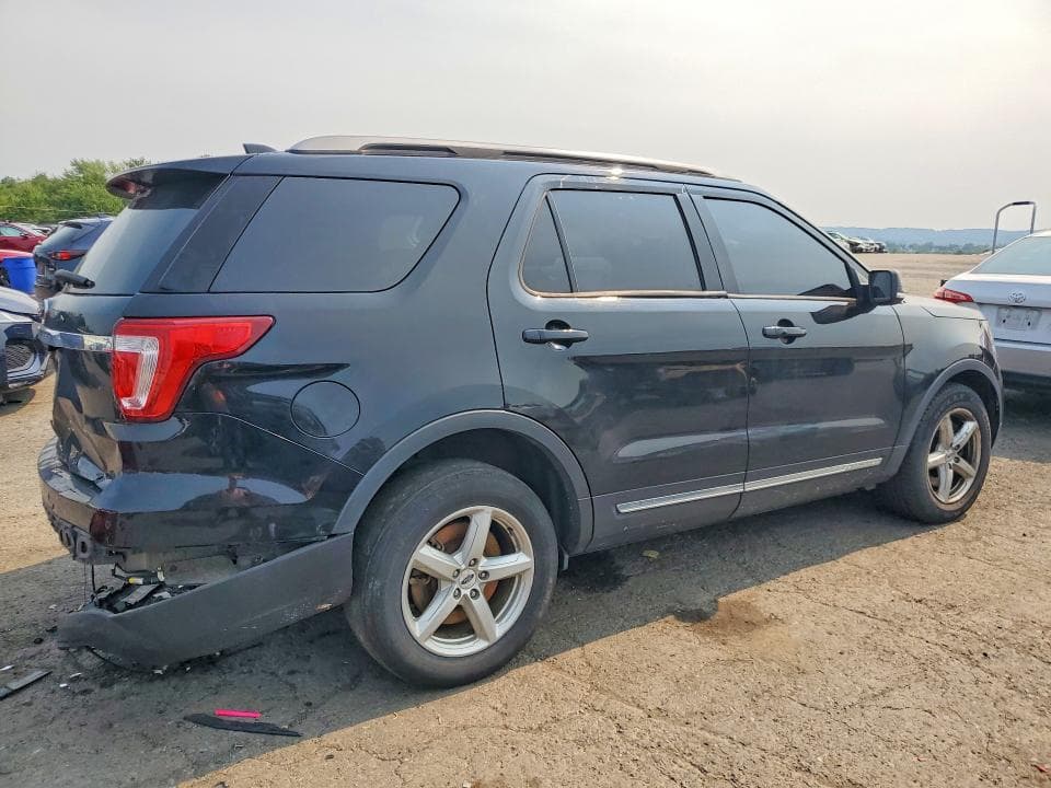 2017 FORD EXPLORER XLT 3