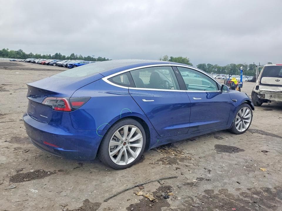 2018 TESLA MODEL 3 3