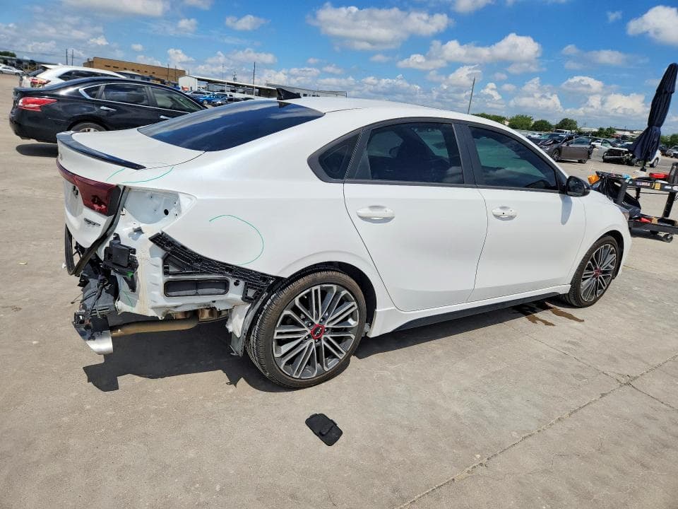 2023 KIA FORTE GT 3