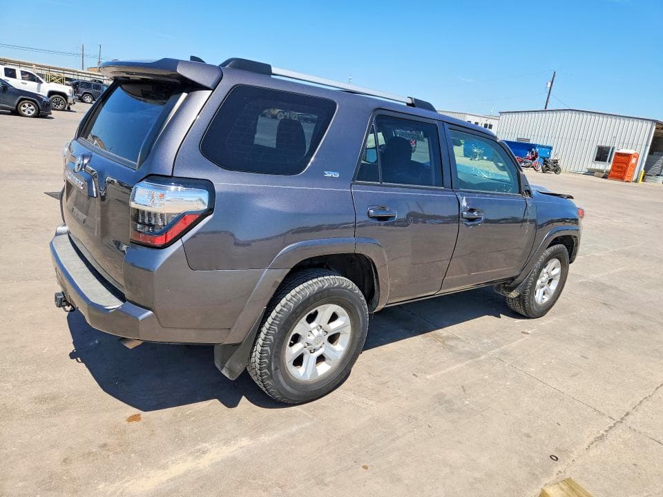 2023 TOYOTA 4RUNNER SR5 3