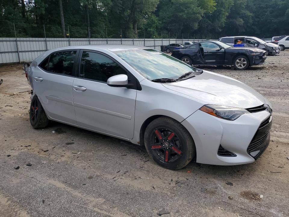 2017 TOYOTA COROLLA LE 4