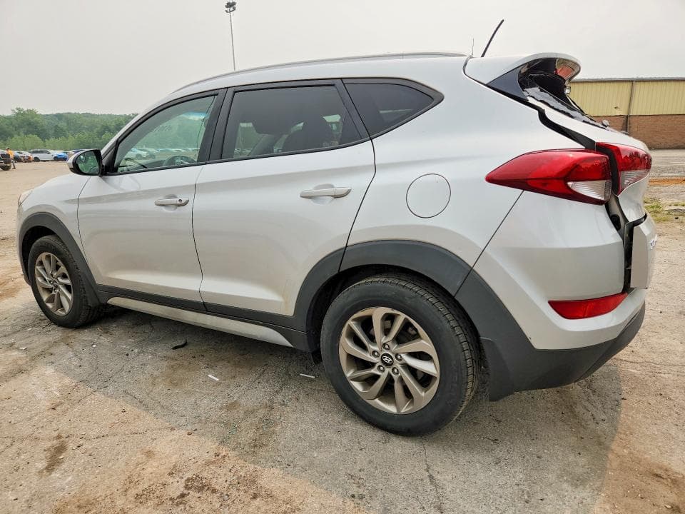 2017 HYUNDAI TUCSON SE 2