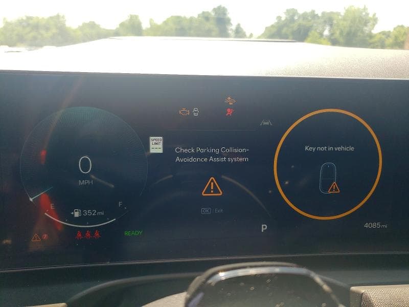 2026 HYUNDAI TUCSON HYBRID LIMITED 9