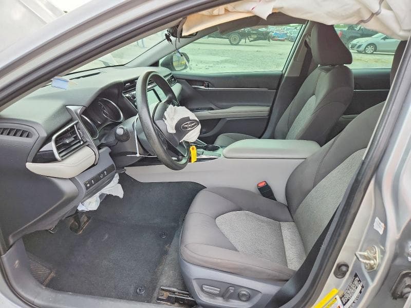 2019 TOYOTA CAMRY LE 7