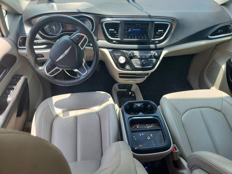 2021 CHRYSLER VOYAGER LXI 8