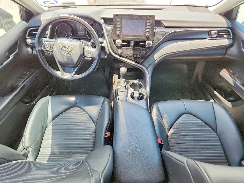 2021 TOYOTA CAMRY SE 8