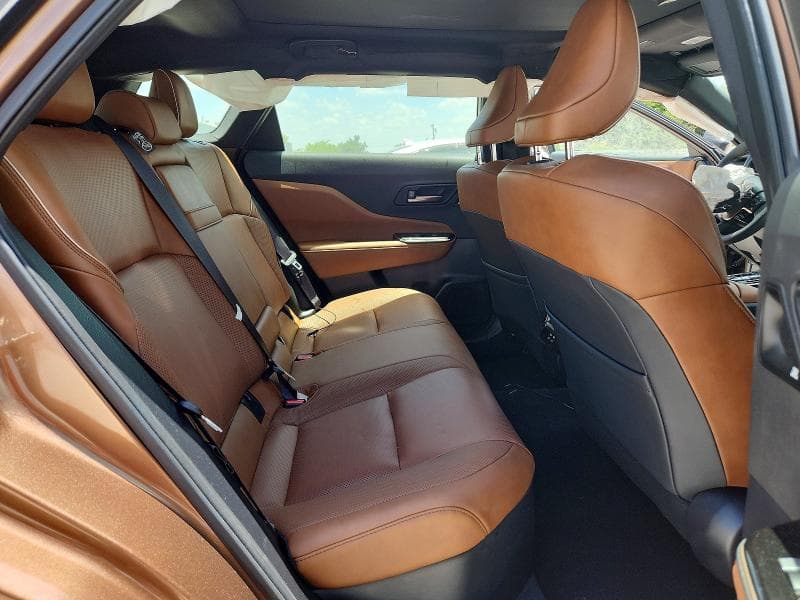 2025 TOYOTA CROWN SIGNIA LIMITED 10