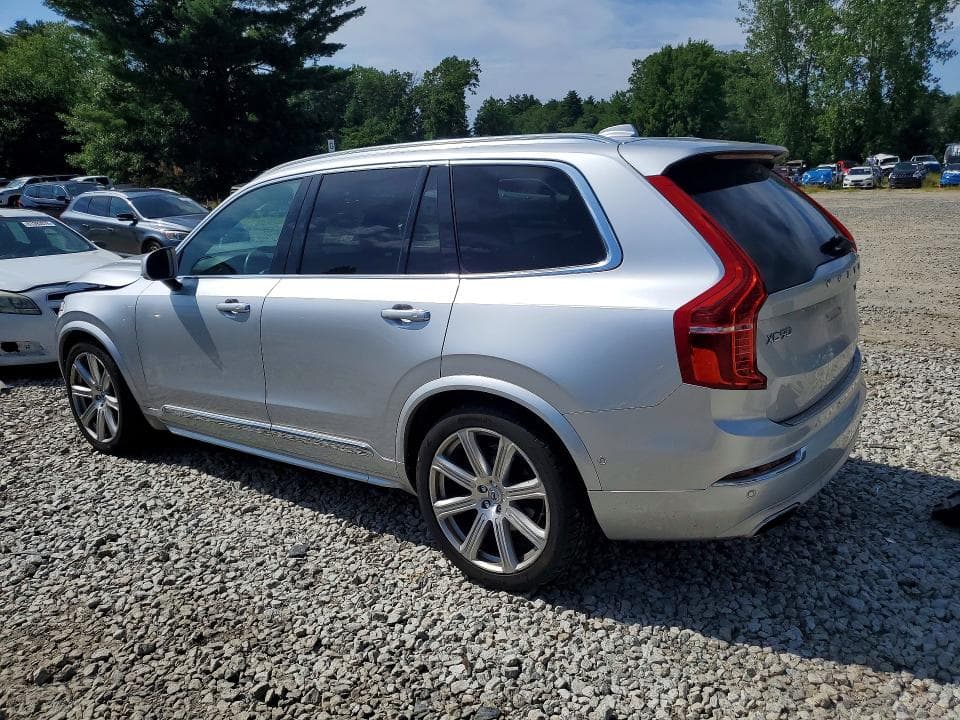 2017 VOLVO XC90 T6 2