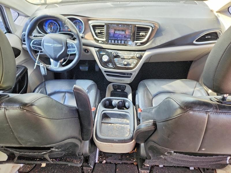 2017 CHRYSLER PACIFICA TOURING L 8