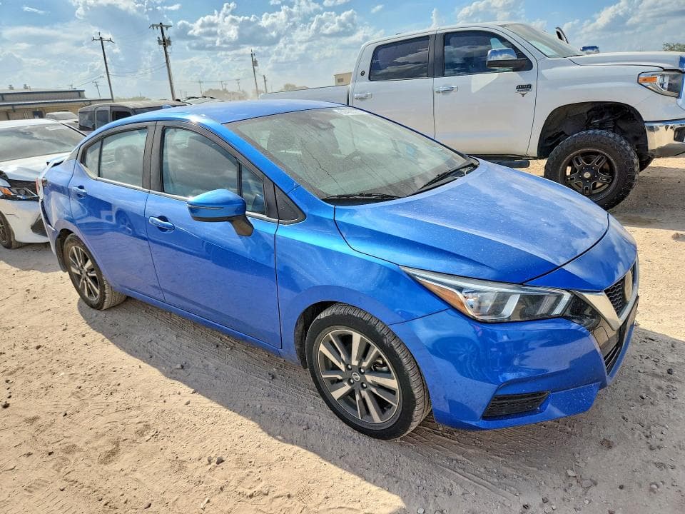 2021 NISSAN VERSA SV 4