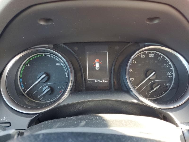 2023 TOYOTA CAMRY HYBRID SE 9