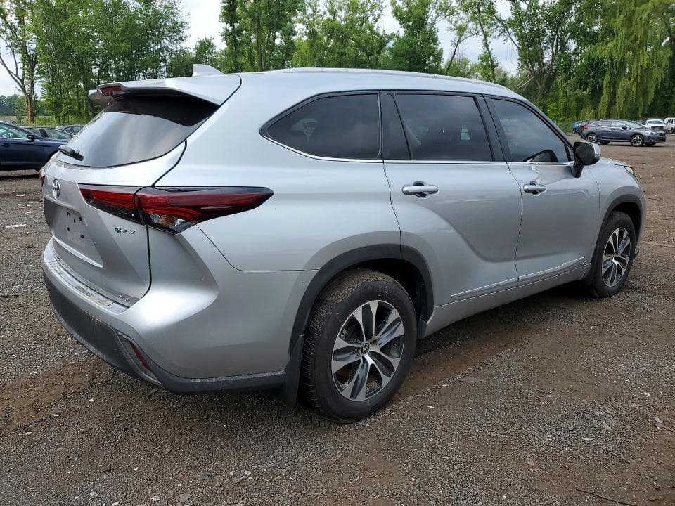 2025 TOYOTA HIGHLANDER HYBRID XLE 3