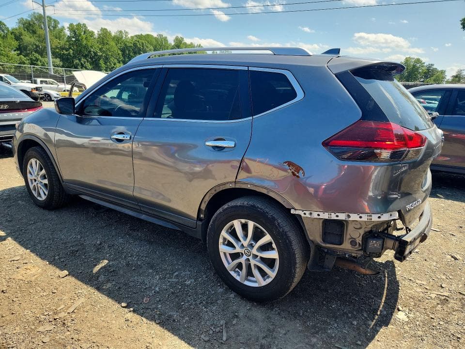 2018 NISSAN ROGUE SV 2