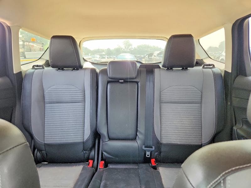 2017 FORD ESCAPE SE 10