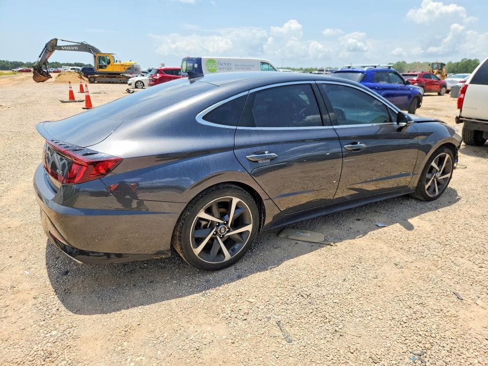 2021 HYUNDAI SONATA SEL PLUS 3