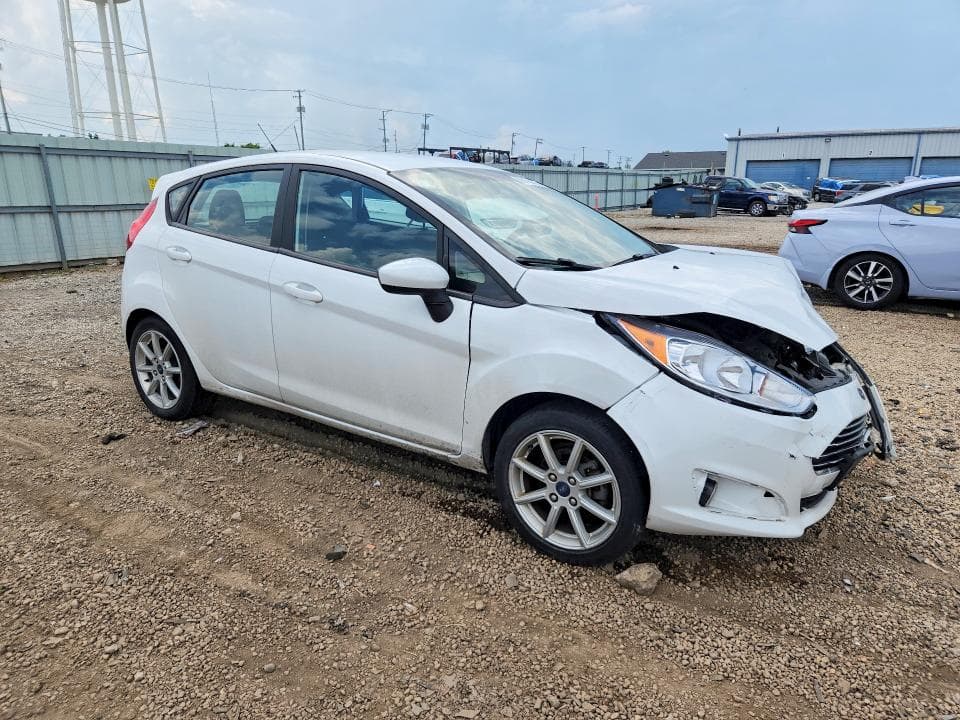 2019 FORD FIESTA SE 4