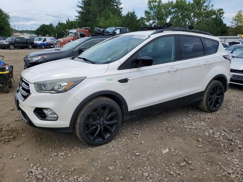 2017 FORD ESCAPE SE - 1