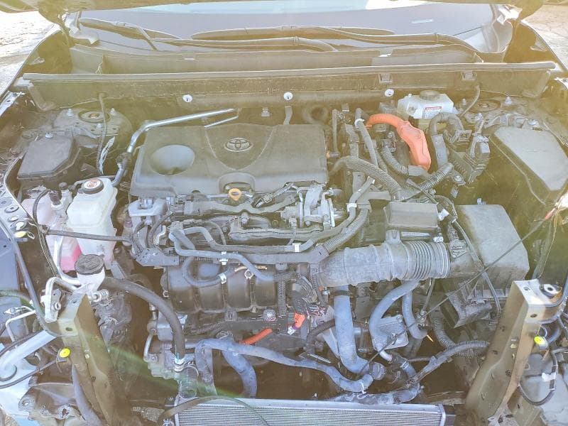 2019 TOYOTA RAV4 HYBRID XLE 12