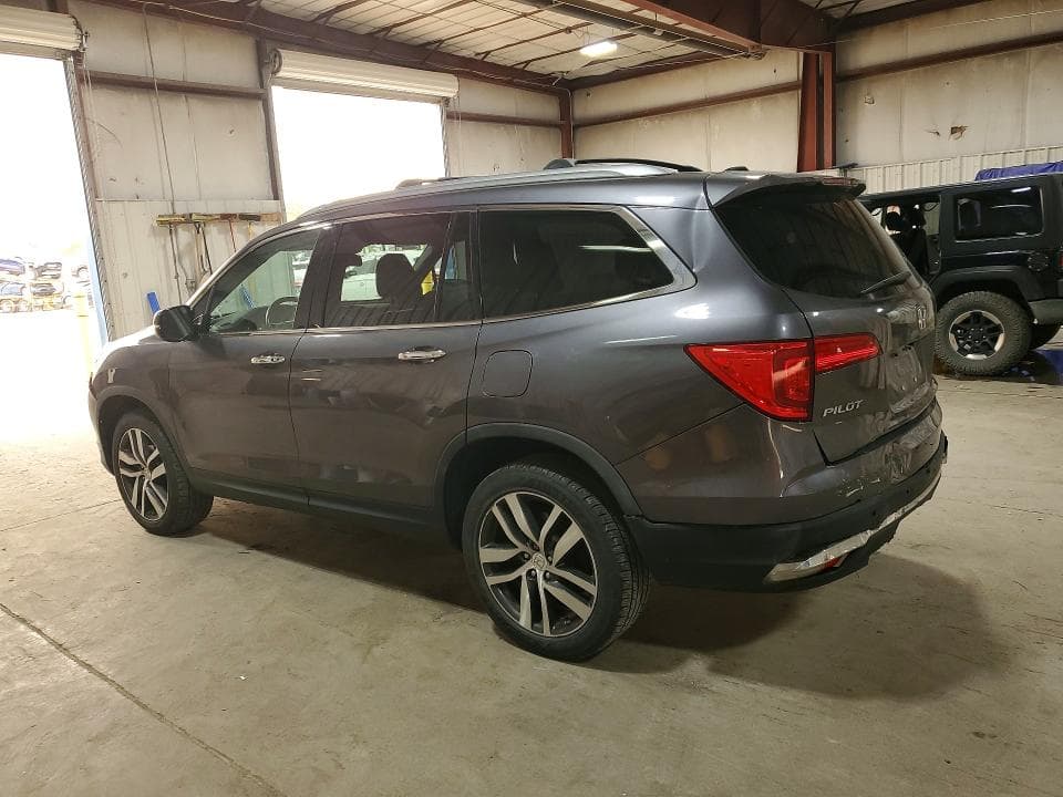 2017 HONDA PILOT ELITE 2