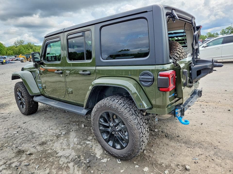 2022 JEEP WRANGLER UNLIMITED SAHARA 4XE 2
