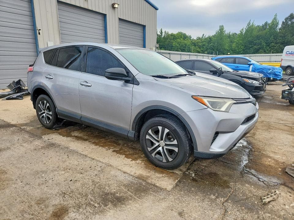 2018 TOYOTA RAV4 LE 4