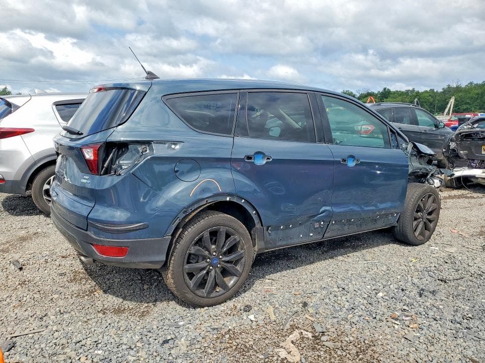 2019 FORD ESCAPE SE 3