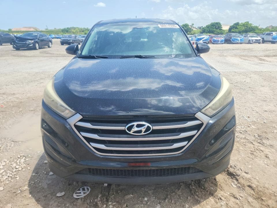 2017 HYUNDAI TUCSON SE 5