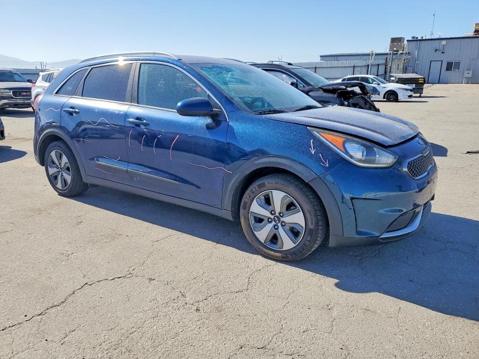 2019 KIA NIRO LX 4