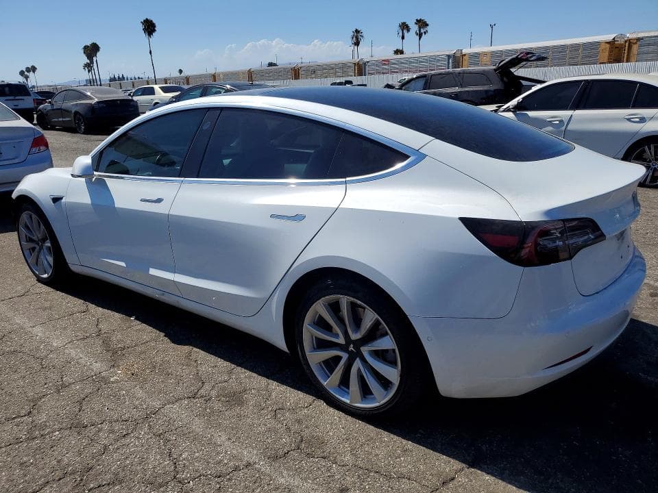 2018 TESLA MODEL 3 2