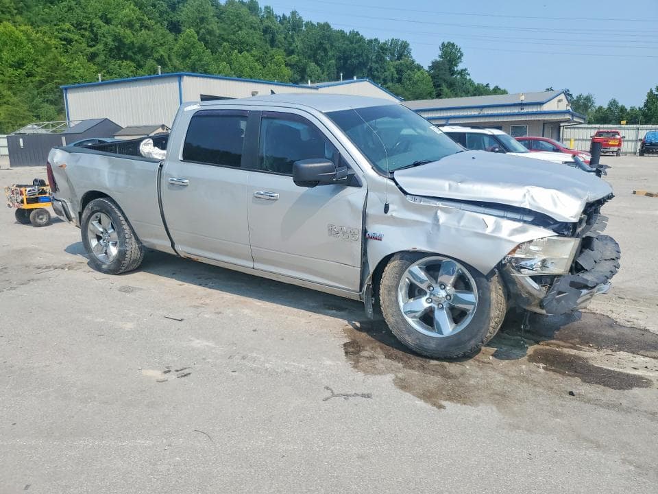 2017 RAM 1500 SLT 4